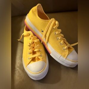 Converse ALL STARS Striped Platform- Bright Yellow Size EU 38.5, Women’s 8 NEW